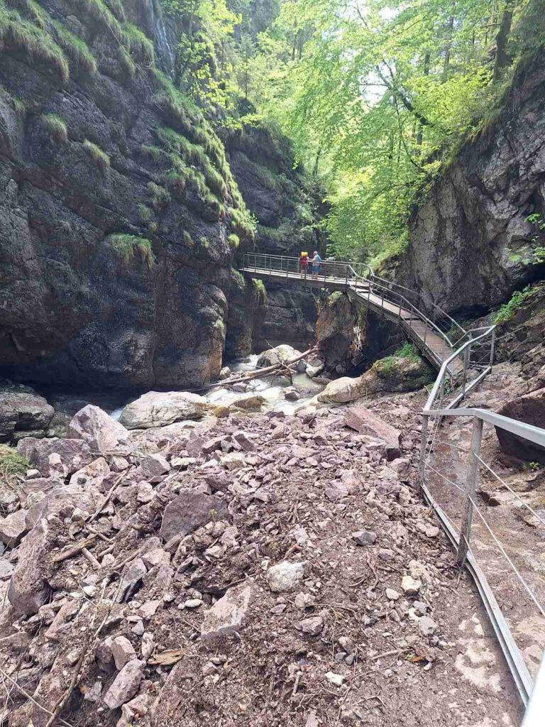 Arbeiten zur Vorbereitung der Canyoning Saison